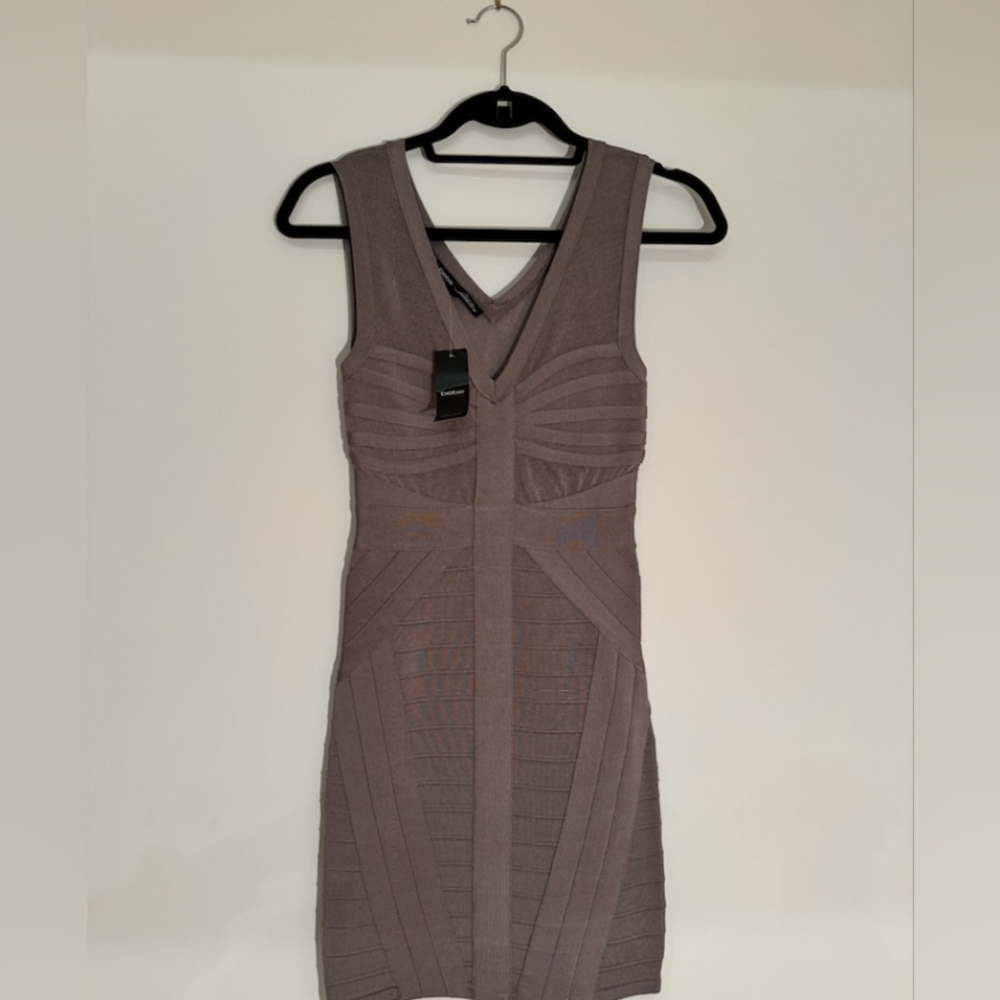 Bebe deep v mesh bandage dress size small